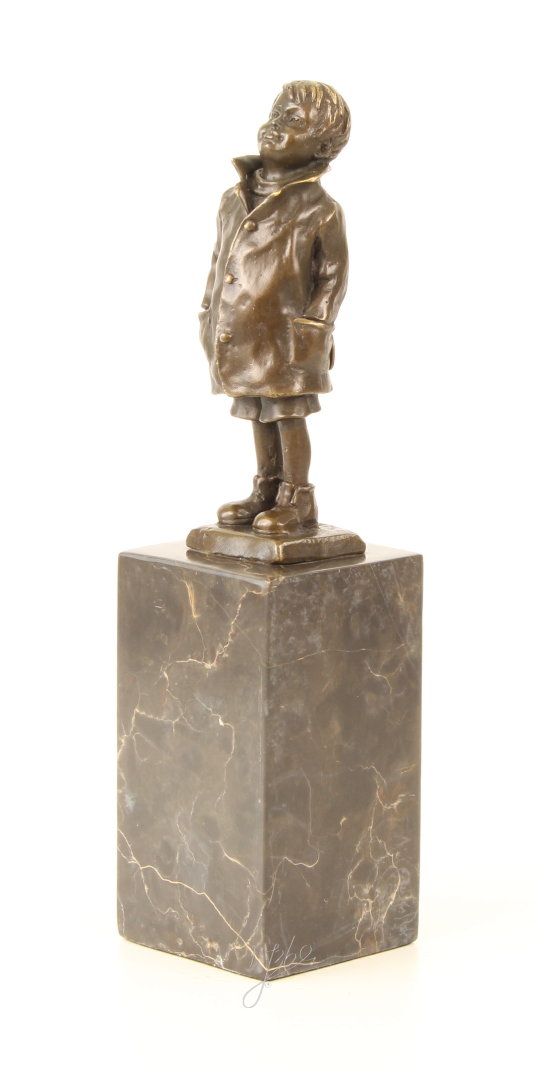 Hochwertige Bronze Kinderskulptur Junge mit Mantel für Ihr Zuhause 5