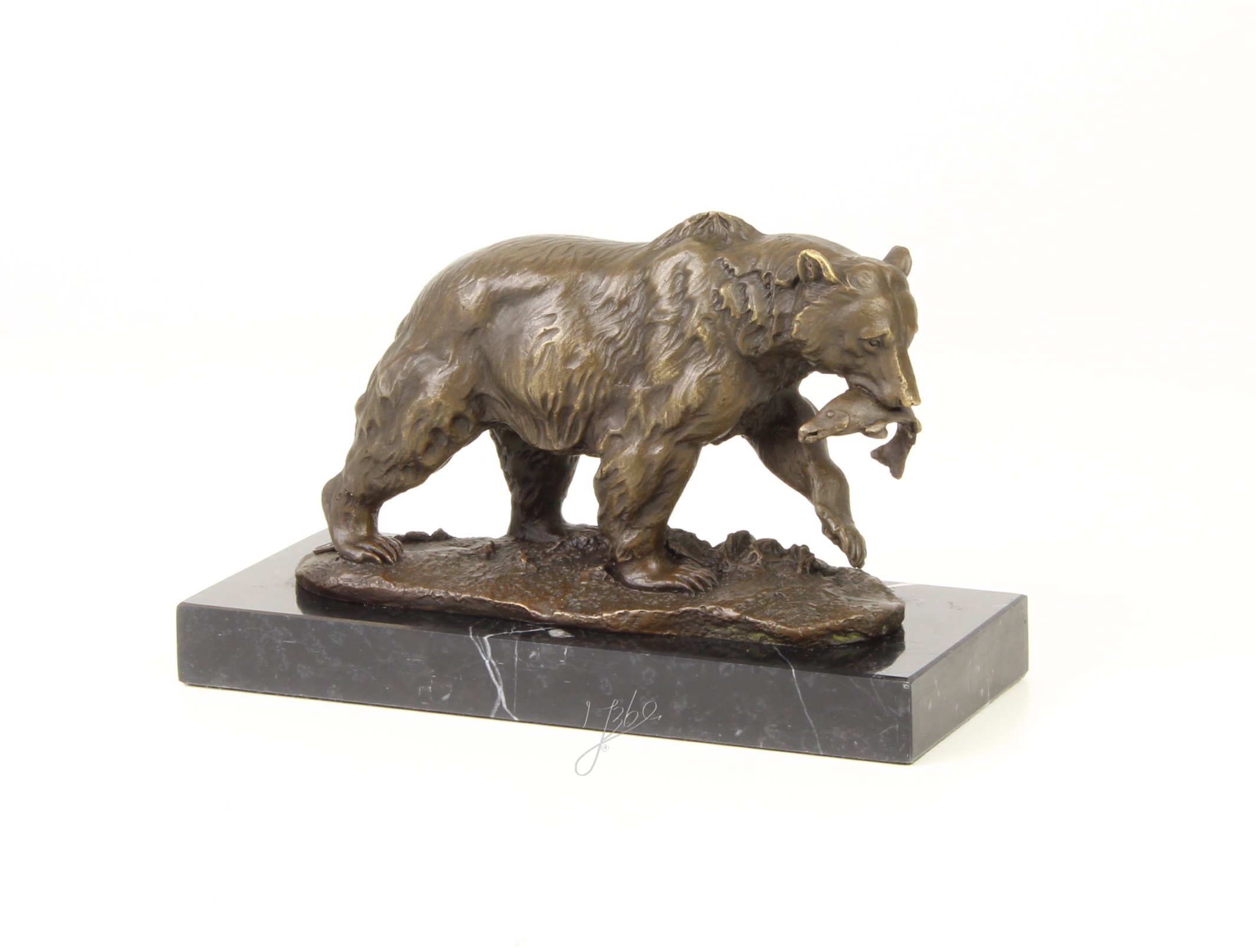 Handgefertigte Bronze Bärenskulptur Grizzlybär mit Fisch Statue 3
