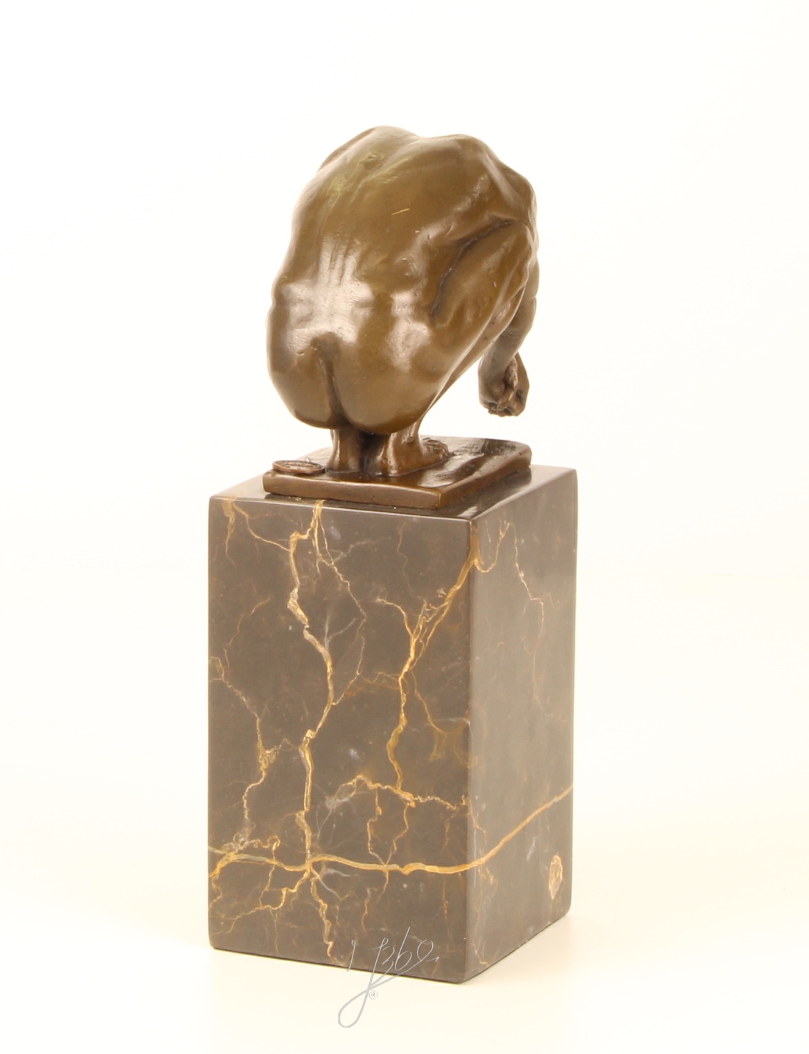 Exquisite Bronzeskulptur Menschlicher Körper in kauernder Haltung auf Marmorsockel 8