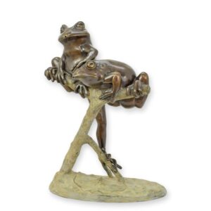 Handgefertigte BronzeFroschSkulptur Elegante Frösche auf Ast Dekoration