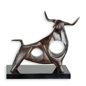 Exklusive Modernistische Bronzestier Skulptur mit Langen Hörnern