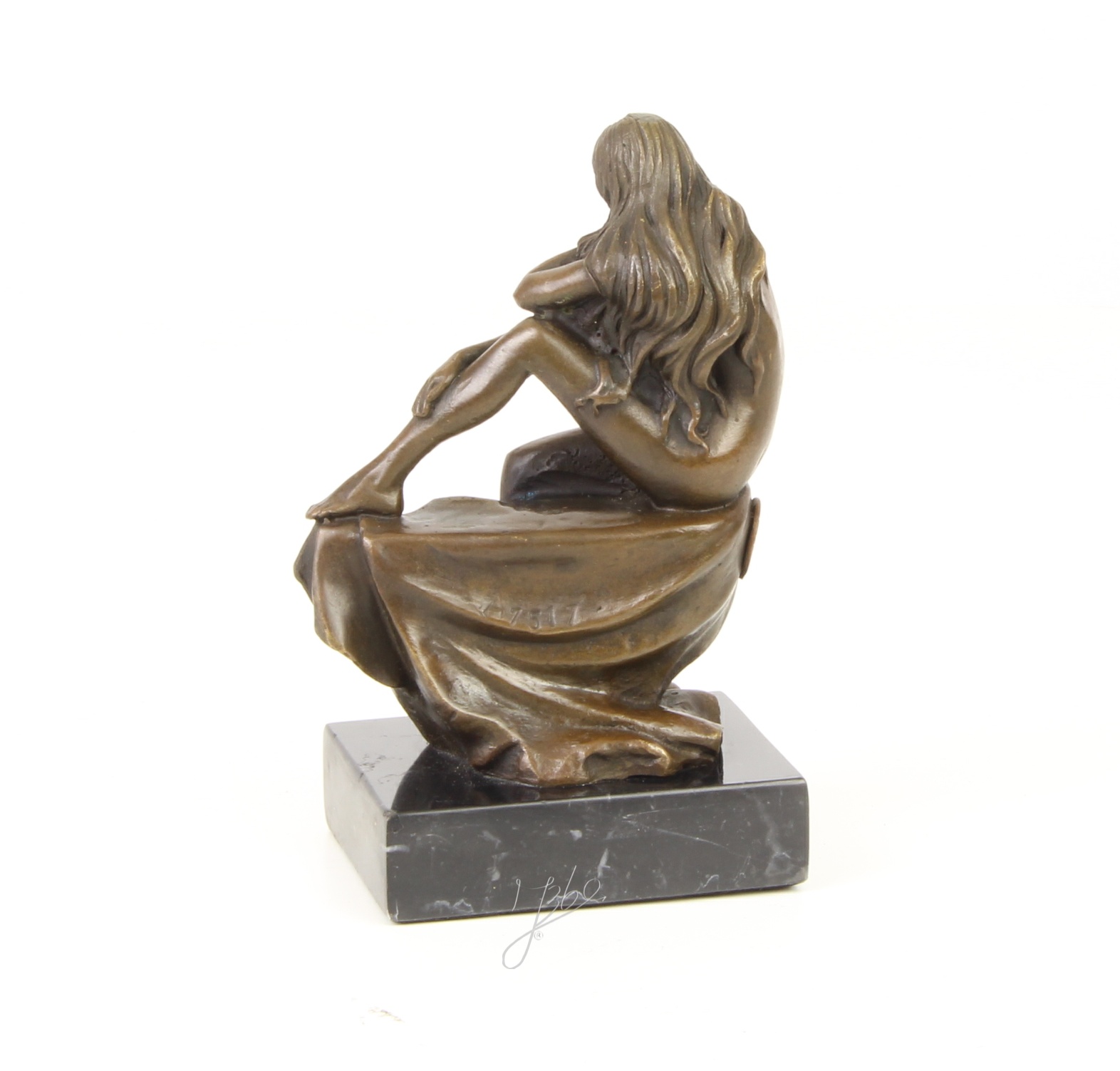Elegante Bronze Frauenfigur Sitzende Skulptur einer Frau entdecken 6