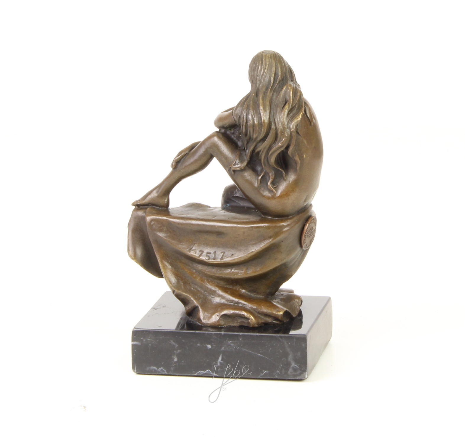 Elegante Bronze Frauenfigur Sitzende Skulptur einer Frau entdecken 12