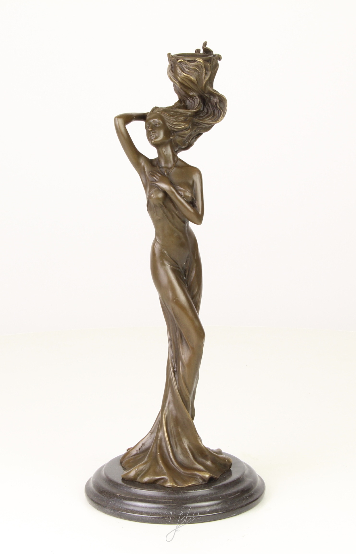 Eleganter Bronzefiguren Kerzenhalter mit Frauenmotiv für stilvolle Dekoration 3