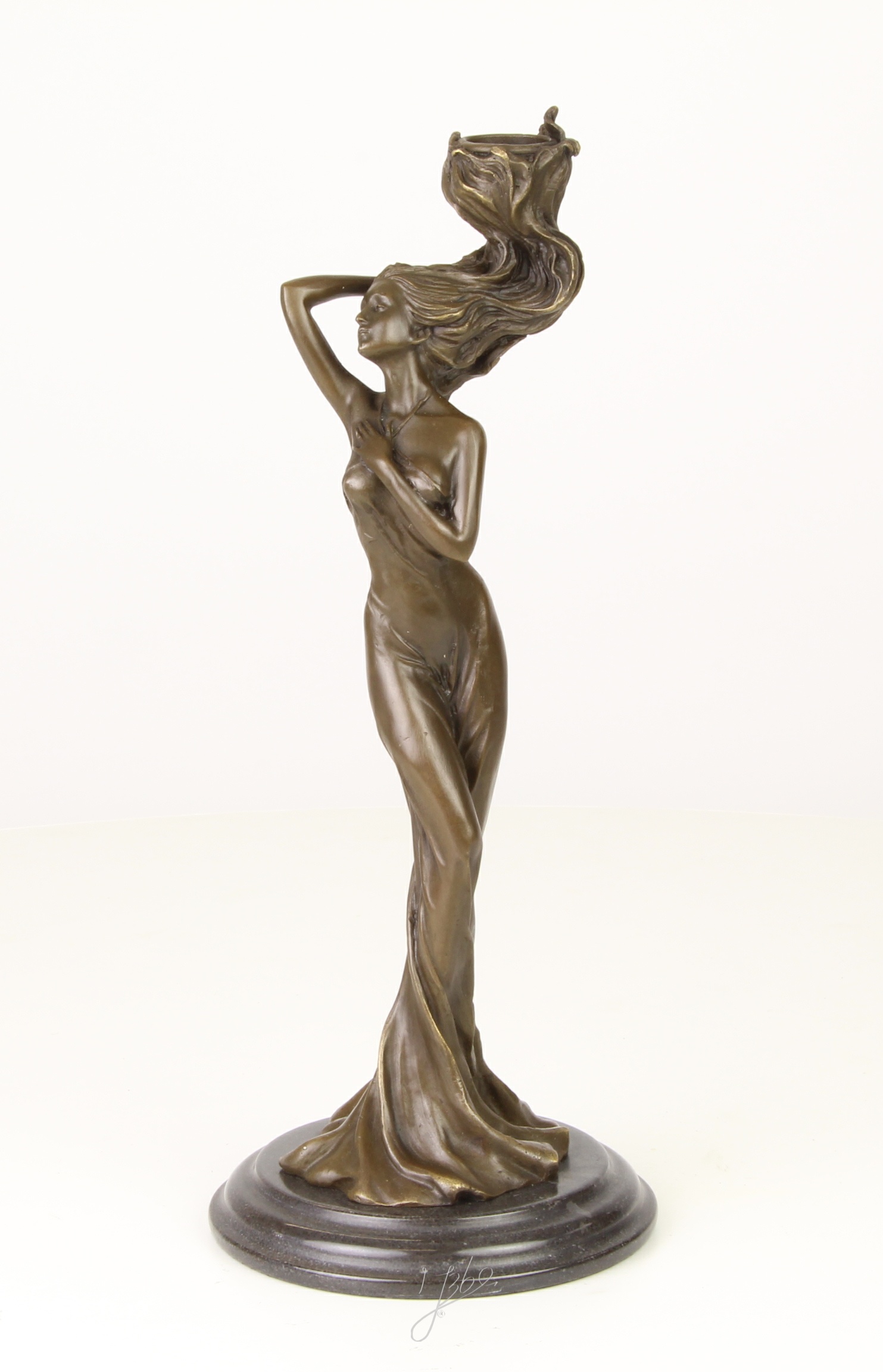 Eleganter Bronzefiguren Kerzenhalter mit Frauenmotiv für stilvolle Dekoration 4