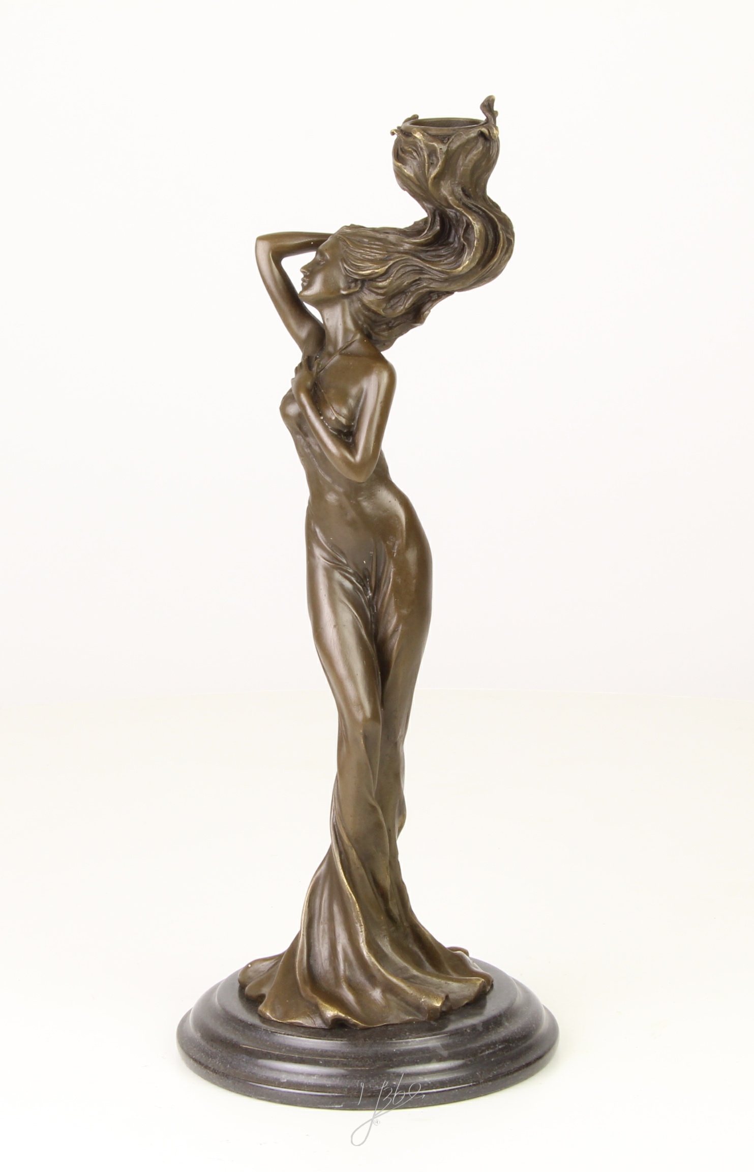 Eleganter Bronzefiguren Kerzenhalter mit Frauenmotiv für stilvolle Dekoration 6