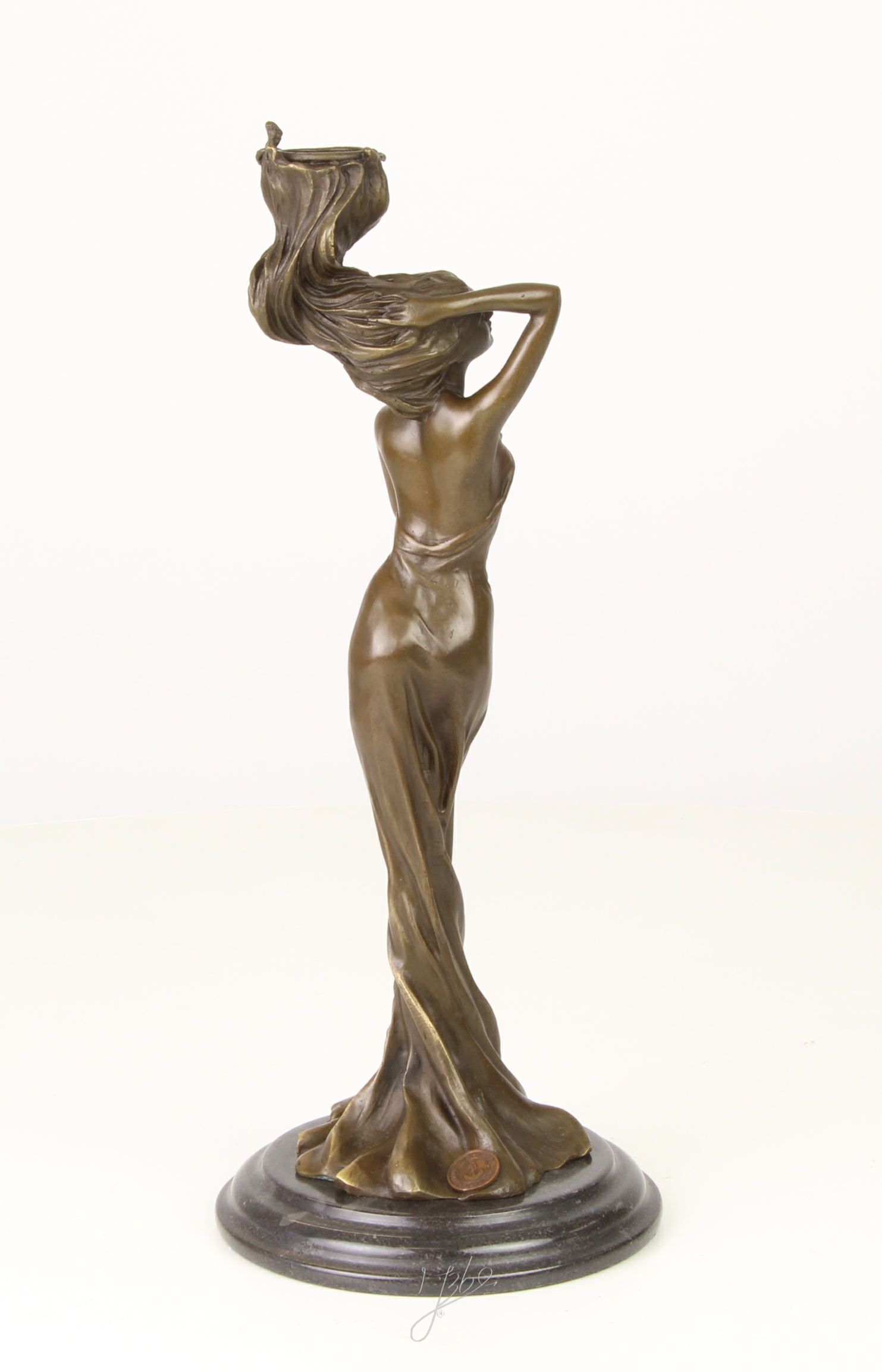 Eleganter Bronzefiguren Kerzenhalter mit Frauenmotiv für stilvolle Dekoration 10
