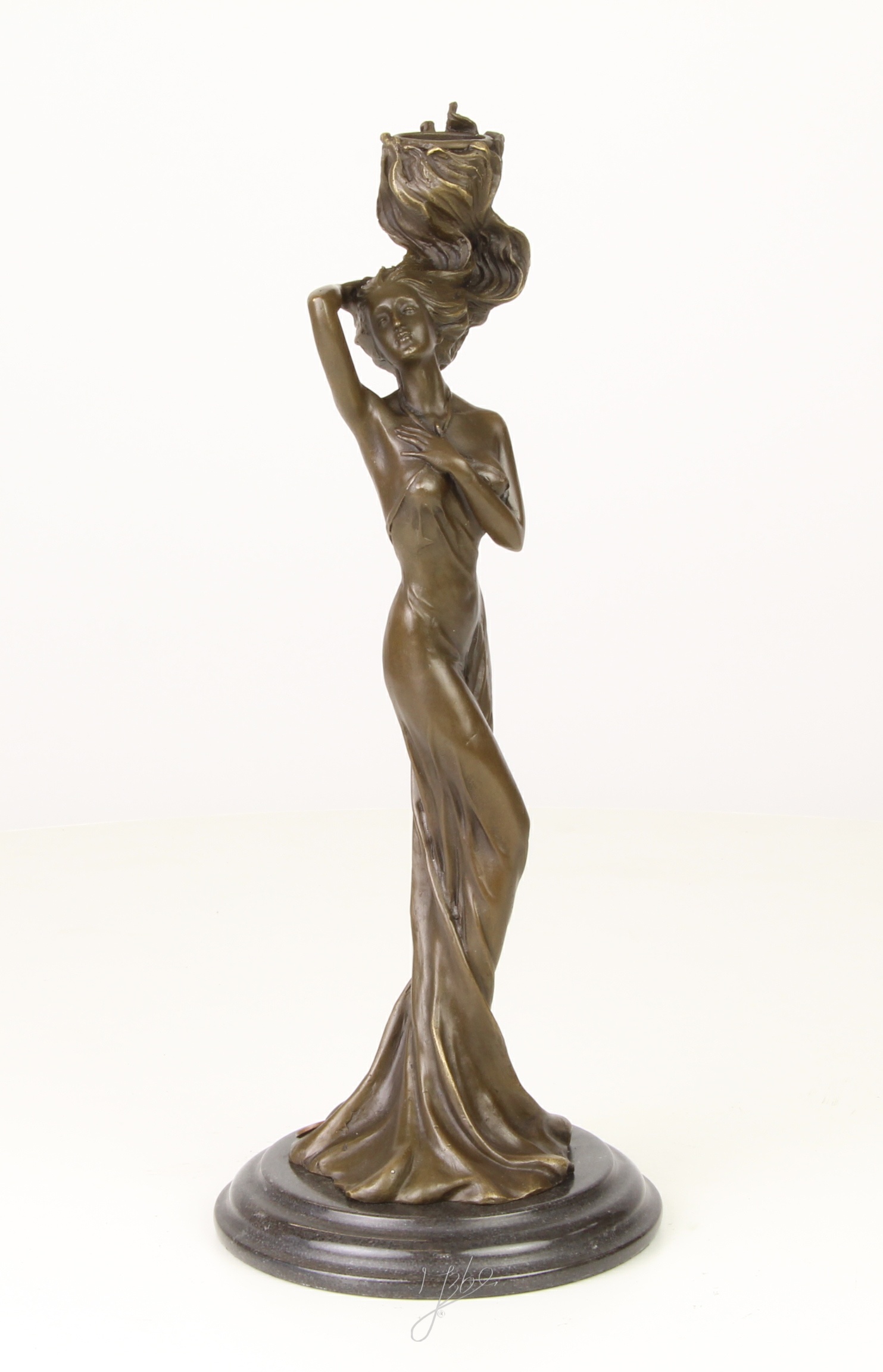 Eleganter Bronzefiguren Kerzenhalter mit Frauenmotiv für stilvolle Dekoration 16