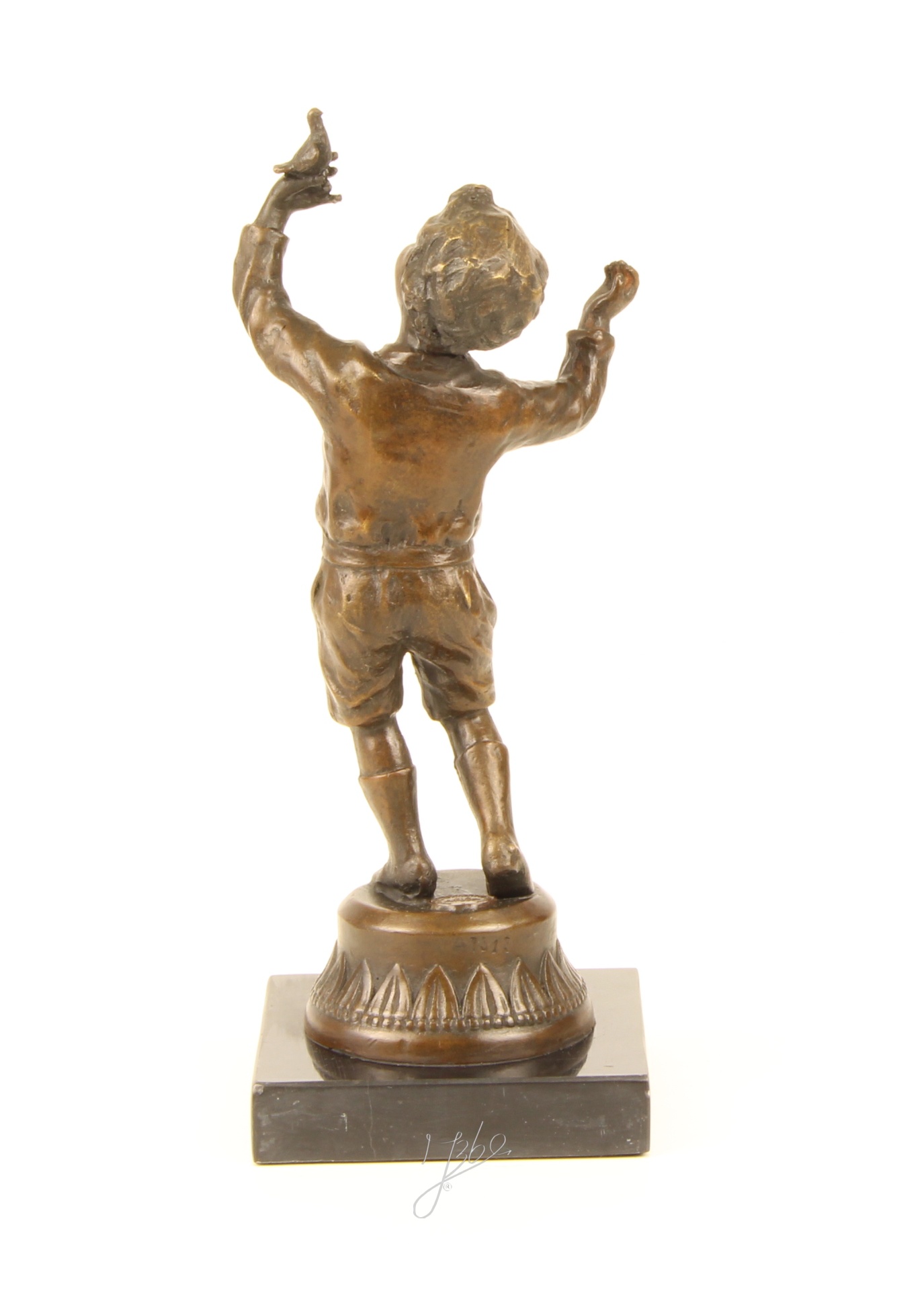 Handgefertigte Bronzejunge mit Taube Skulptur Elegante Kunst 10