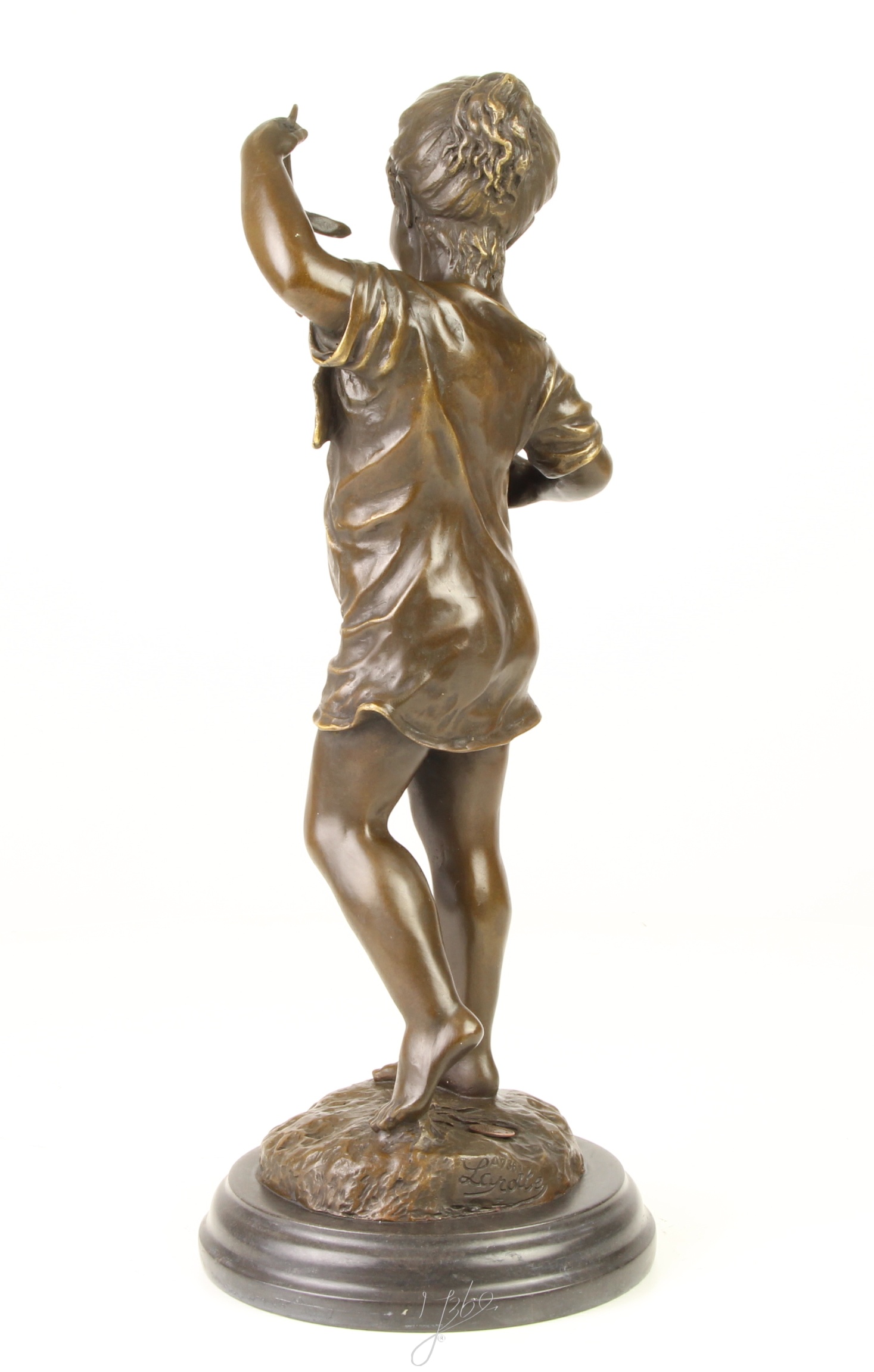 Einzigartige Bronze Kinderskulptur Mädchen mit Kaninchen auf Sockel 8