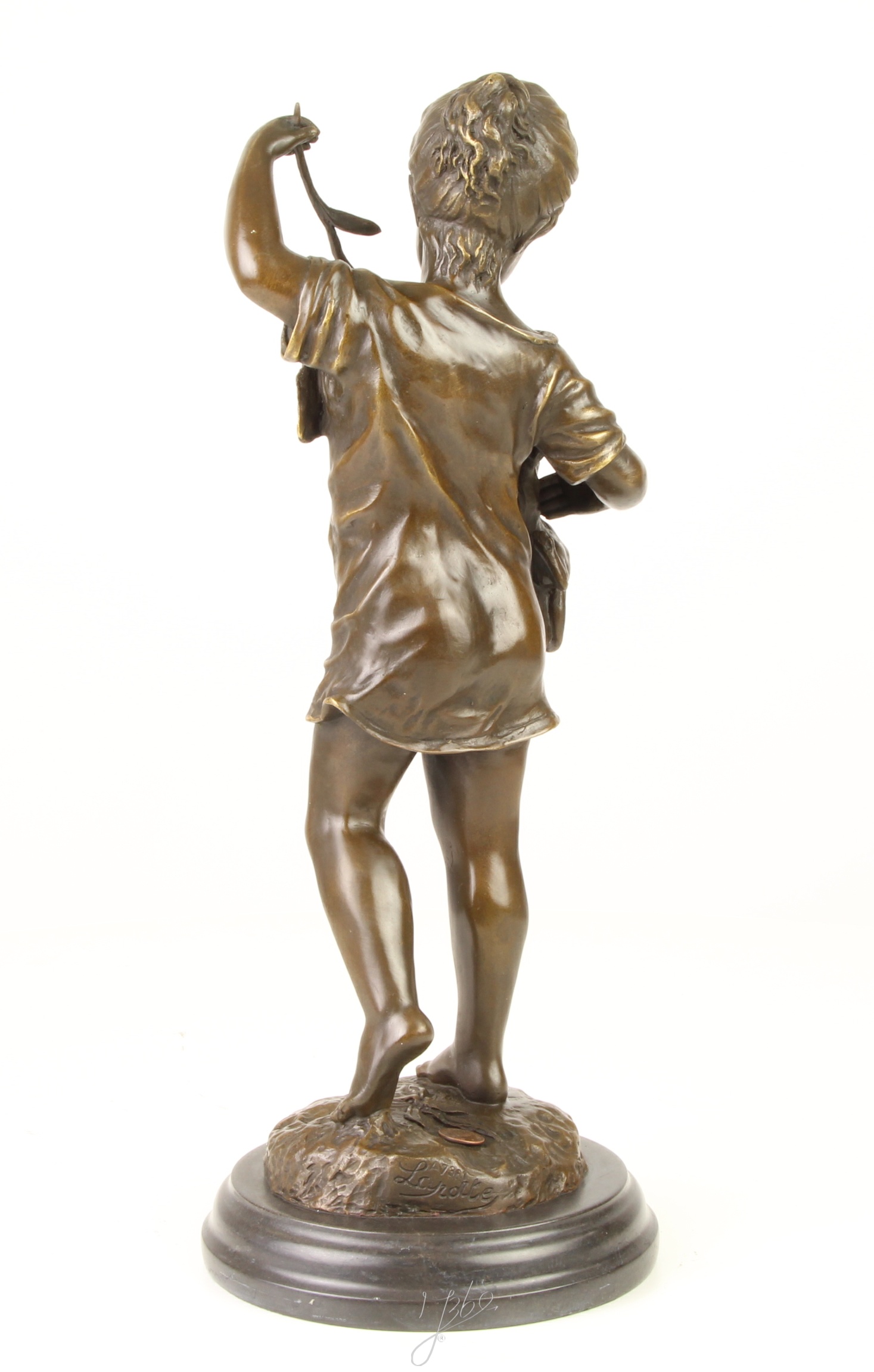 Einzigartige Bronze Kinderskulptur Mädchen mit Kaninchen auf Sockel 9