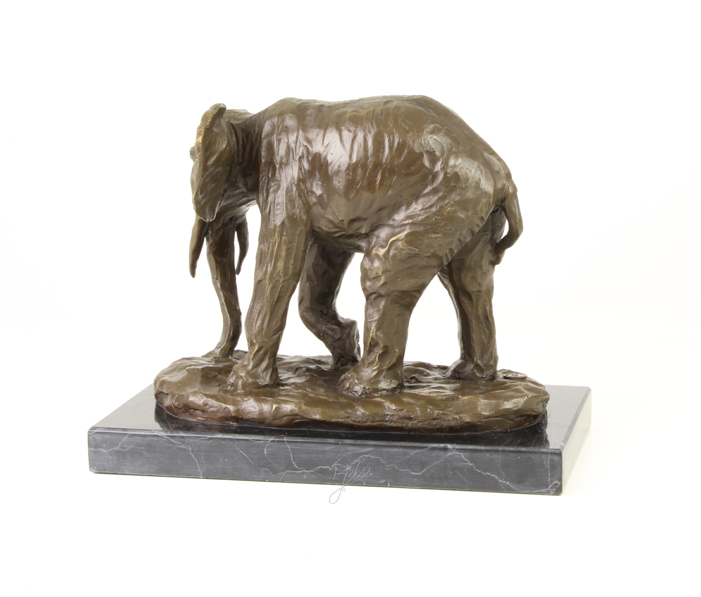 Detailreiche Bronzeelefant Skulptur Elegante Gehende Bronzeskulptur 11