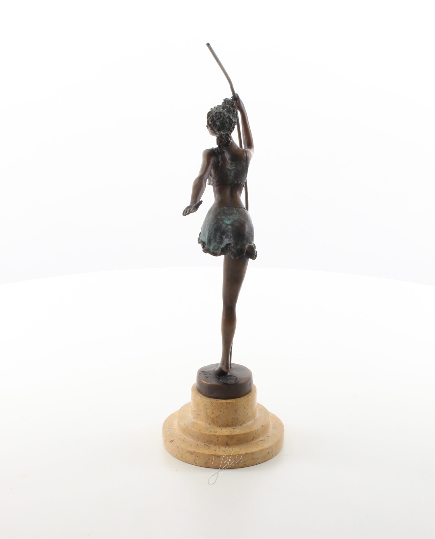 Elegante Bronze Ballerina Skulptur Tanzende Frau mit Stab 7