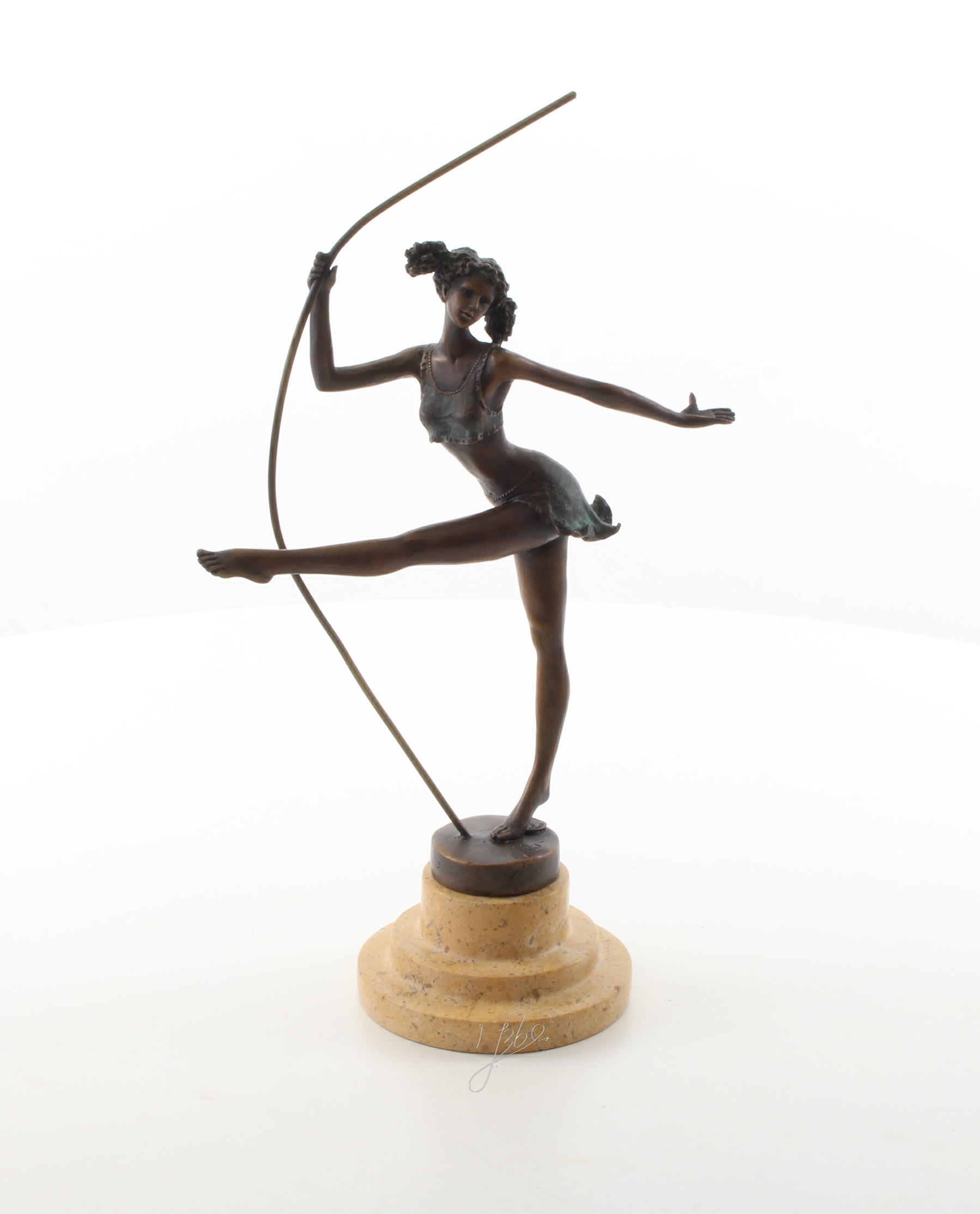 Elegante Bronze Ballerina Skulptur Tanzende Frau mit Stab 15