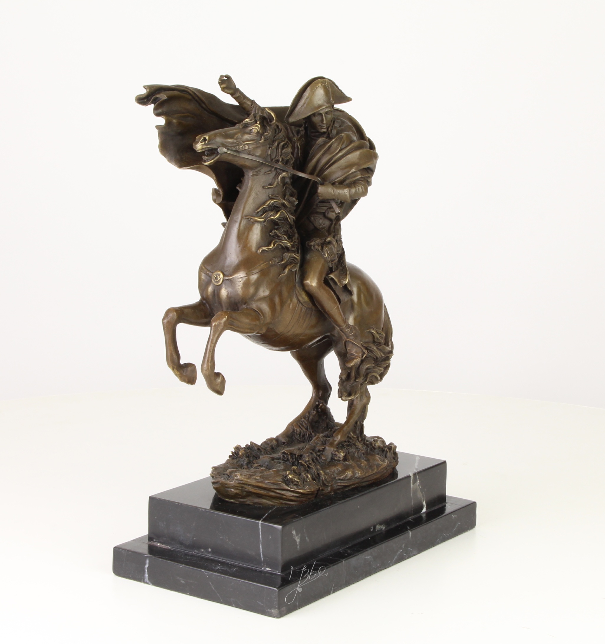 Elegante Bronzestatue Napoleon aufbäumendes Pferd Exquisite Skulptur 17