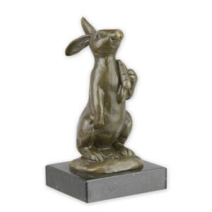 Handgefertigte Bronzehasen Skulptur Osterhase mit Karotte für Ihr Zuhause