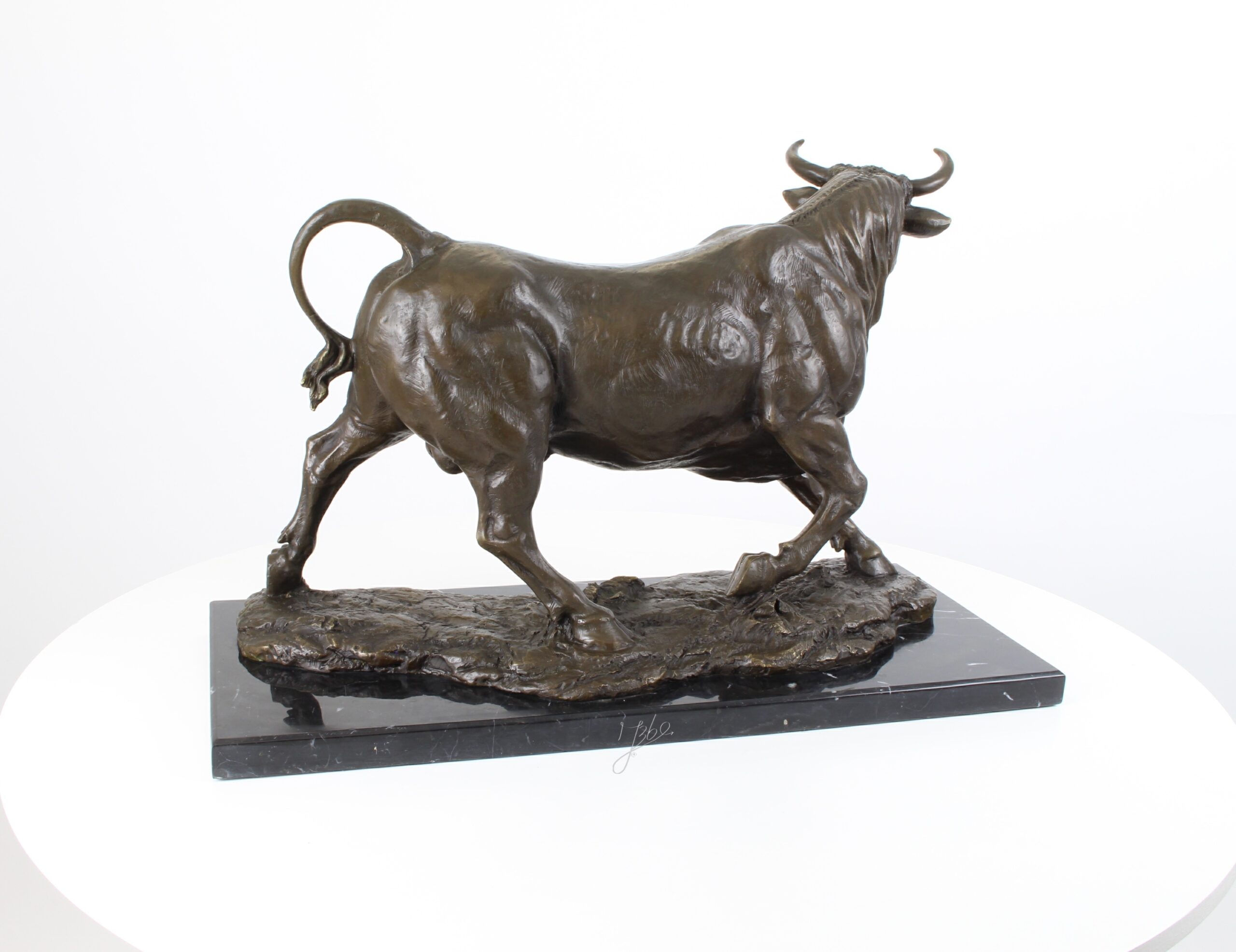 Hochwertige Bronze Bullenfigur Detaillierte Skulptur auf Marmorsockel 7