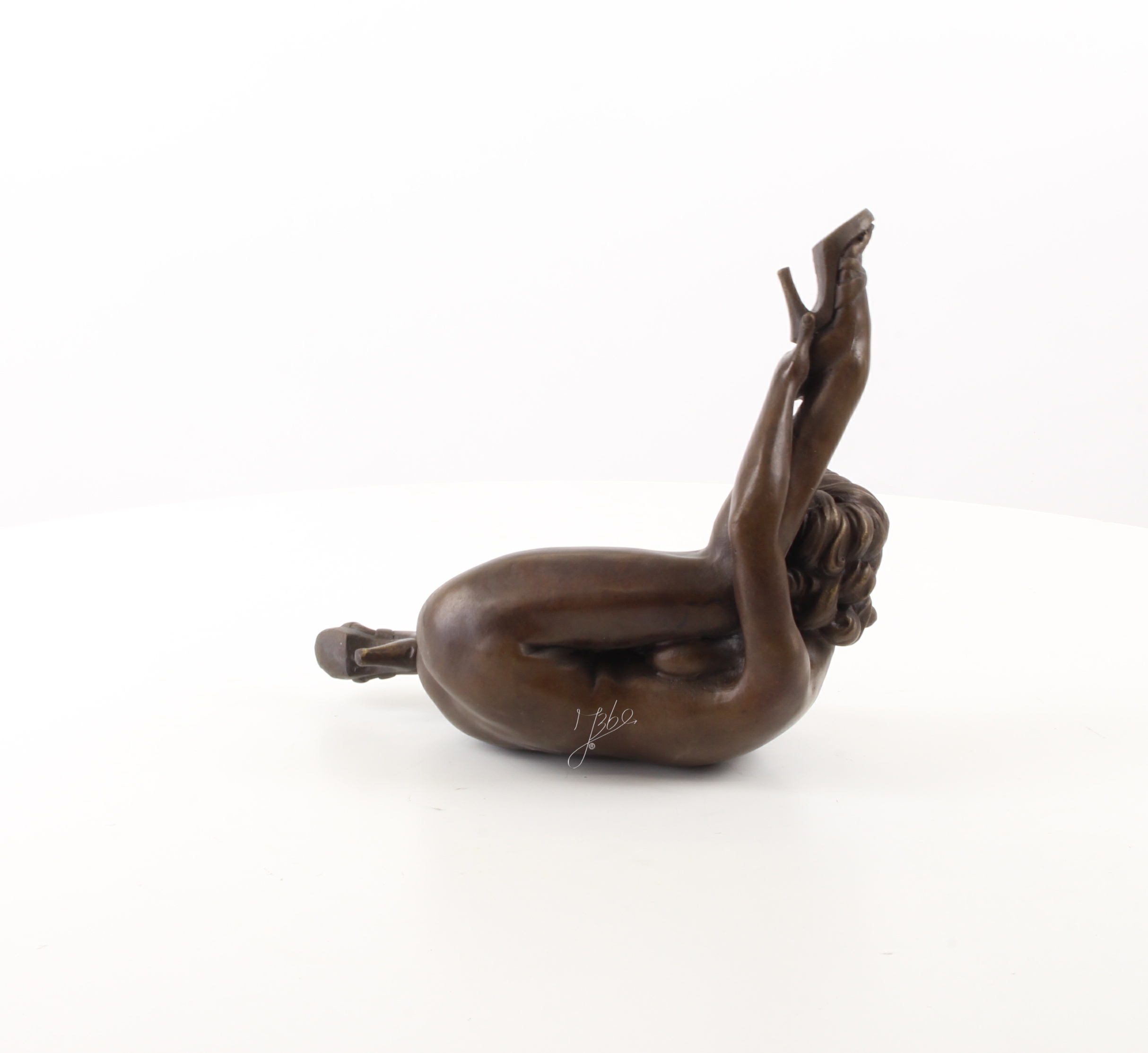 Handgefertigte Bronze Aktskulptur künstlerische Darstellung weiblicher Anmut 7